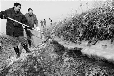 山西苯胺泄漏续 当地村民污染中成长多患血液病