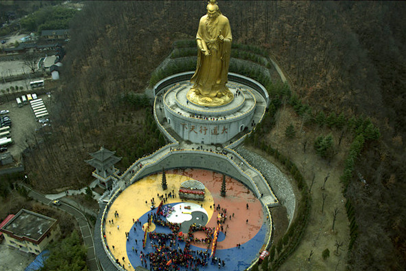 老君山 十里画屏俏迎女人节