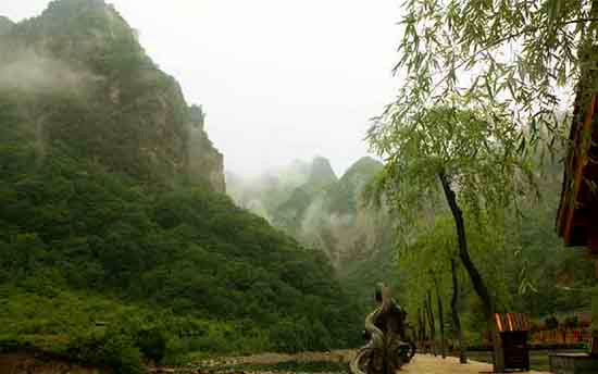 雨后蟒河，美到窒息，这个feel倍爽!