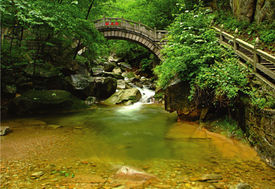 仙人谷  龙峪湾摄影：赵树岭