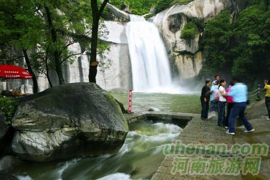 西峡龙潭沟“献礼”国庆节