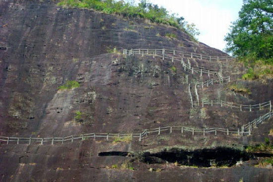 　　笔架山栈道