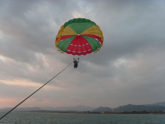 炎热夏季哪里避暑 到海南清爽一夏