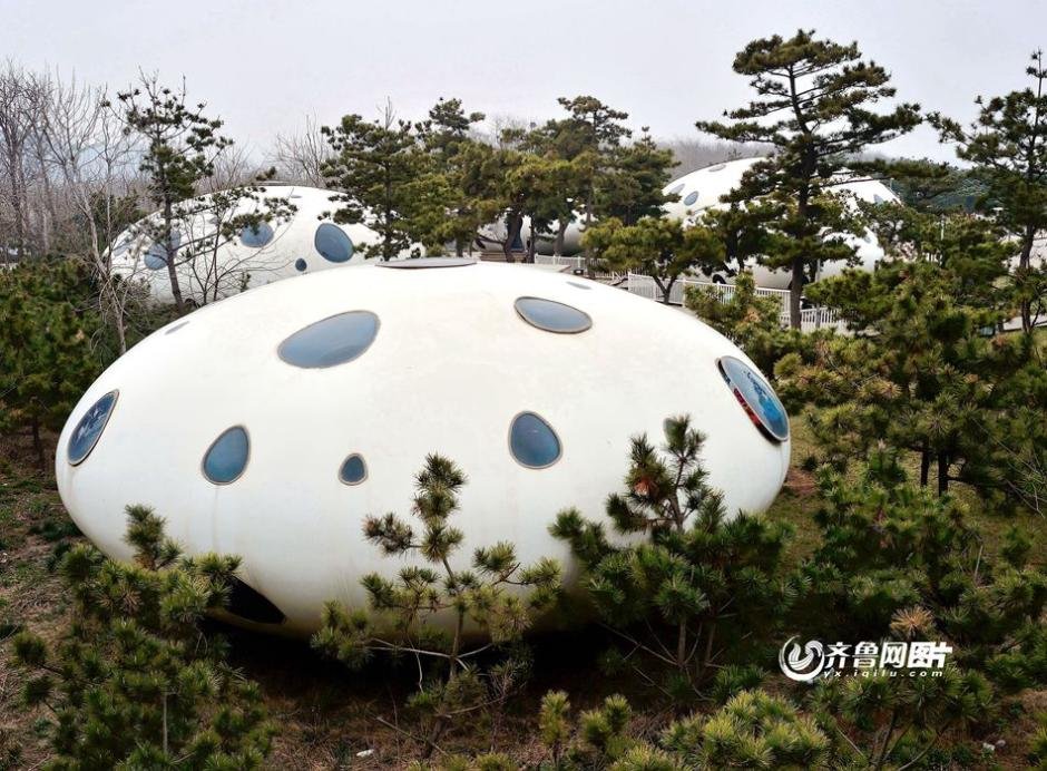 “UFO”集体落户日照金沙滩。