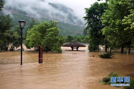 重庆巫溪遭暴雨洪水袭击