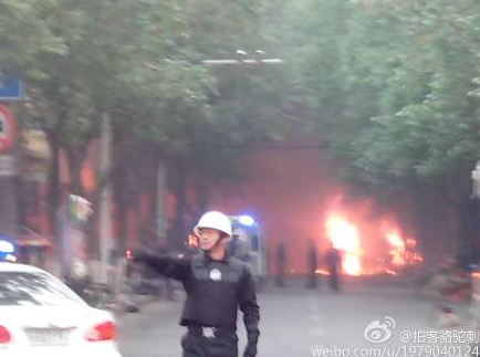 乌鲁木齐发生爆炸 伤亡不明