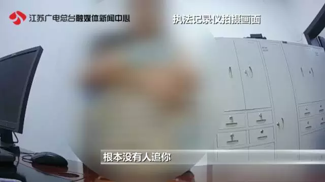 10岁女孩称在小区内被绑架 监控画面却是这样一幕