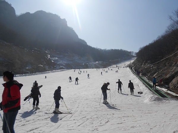 天龙池滑雪一日游(特惠)